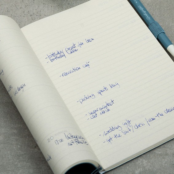 weekly-planner-notebook